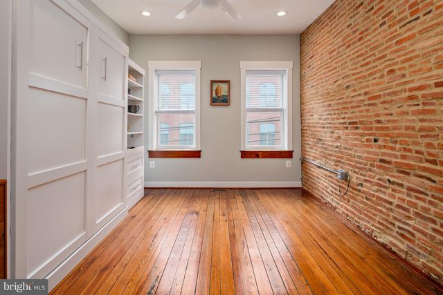 218 E BARNEY ST, Baltimore, MD 21230