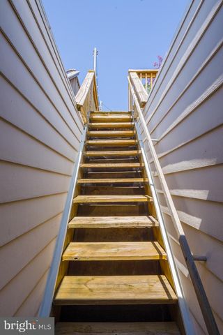 218 E BARNEY ST, Baltimore, MD 21230