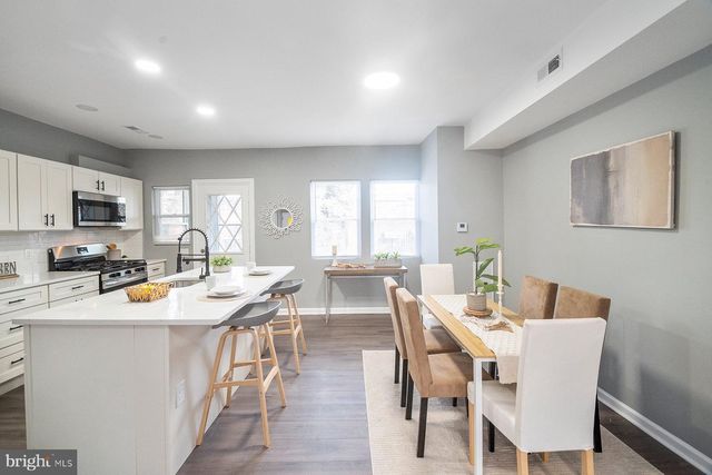 3825 PALL MALL RD, Baltimore, MD 21215