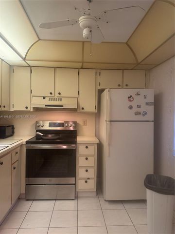 441 SE 3rd St 505, Dania Beach, FL 33004