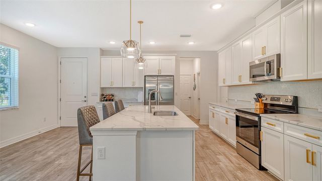 3092 VIA SIENNA CIRCLE, Sarasota, FL 34243