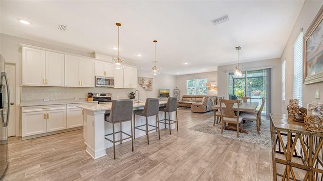 3092 VIA SIENNA CIRCLE, Sarasota, FL 34243