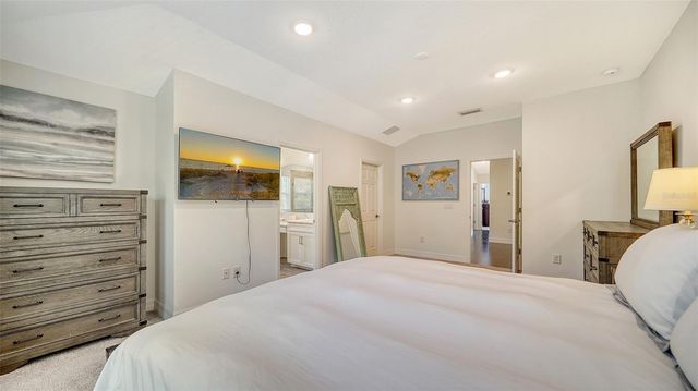 3092 VIA SIENNA CIRCLE, Sarasota, FL 34243
