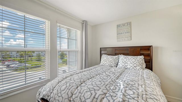 3092 VIA SIENNA CIRCLE, Sarasota, FL 34243