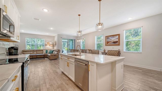 3092 VIA SIENNA CIRCLE, Sarasota, FL 34243