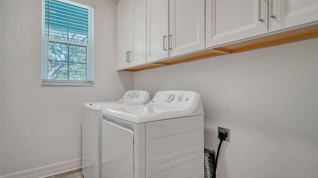 3092 VIA SIENNA CIRCLE, Sarasota, FL 34243
