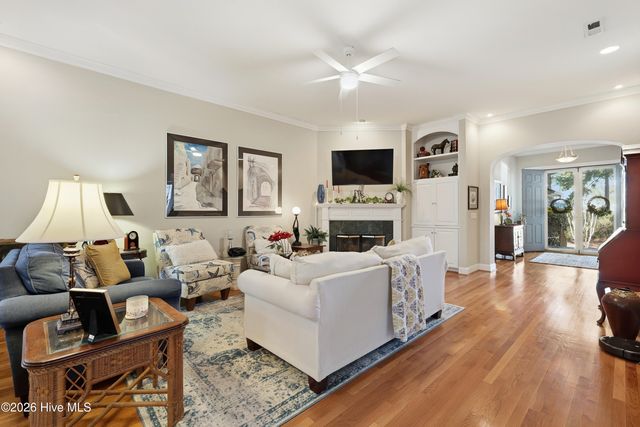 627 Wild Dunes Circle, Wilmington, NC 28411