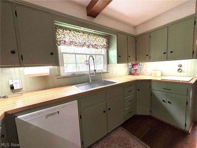 1247 Highland Avenue, Salem, OH 44460