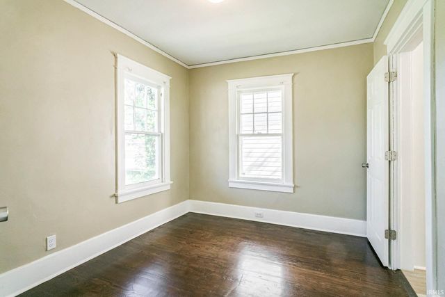 1202 Cleveland Avenue, South Bend, IN 46628