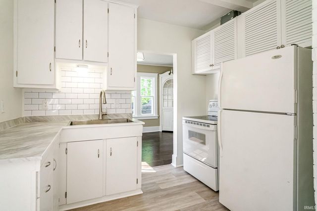 1202 Cleveland Avenue, South Bend, IN 46628