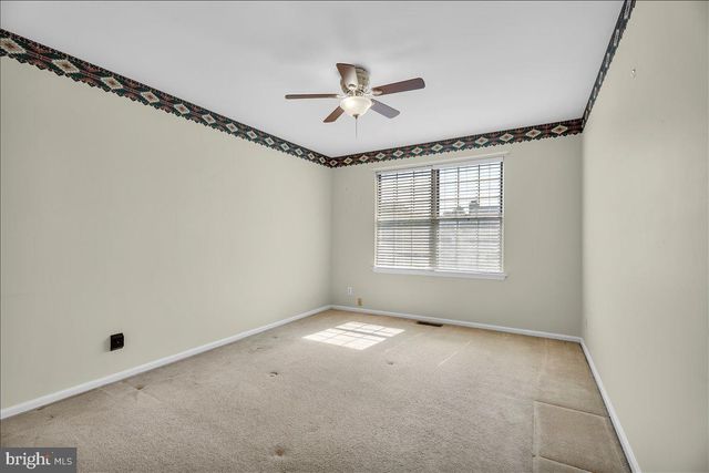 35 BIRCHLY CT, West Deptford, NJ 08093