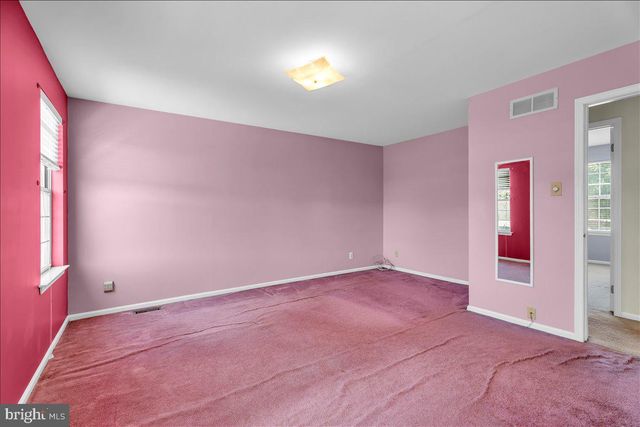 35 BIRCHLY CT, West Deptford, NJ 08093