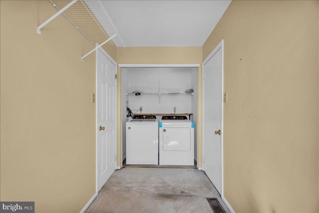 35 BIRCHLY CT, West Deptford, NJ 08093