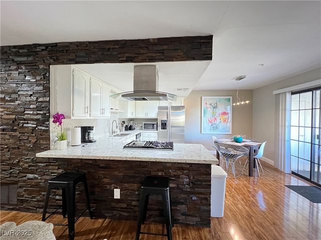 6611 Tropicana 201, Las Vegas, NV 89103