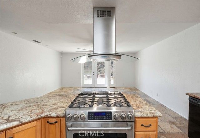 5670 Peacock, Riverside, CA 92505