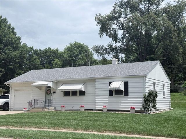 1613 N Mccoy Street, Independence, MO 64050