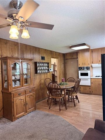 1613 N Mccoy Street, Independence, MO 64050