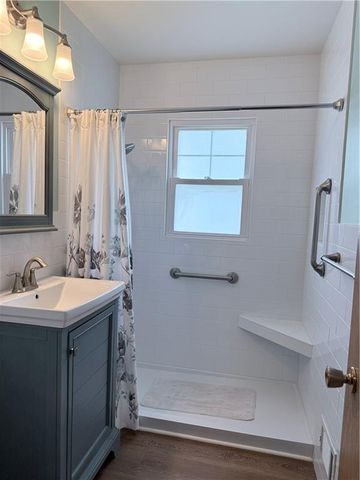 1613 N Mccoy Street, Independence, MO 64050