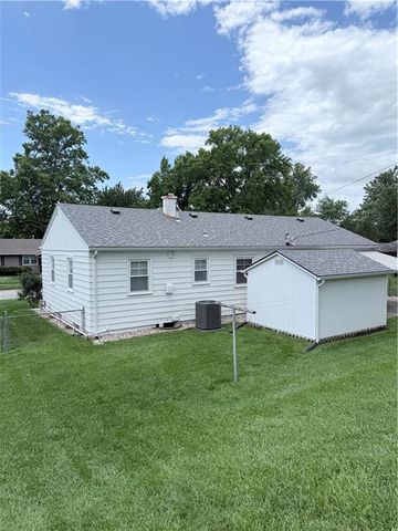 1613 N Mccoy Street, Independence, MO 64050