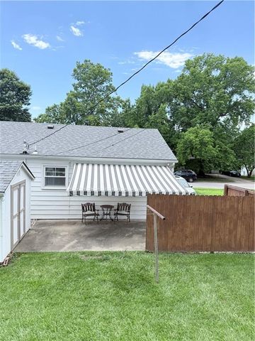 1613 N Mccoy Street, Independence, MO 64050