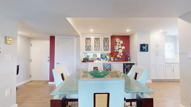 1120 N SHORE DRIVE NE 501, St Petersburg, FL 33701