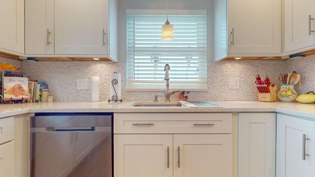 1120 N SHORE DRIVE NE 501, St Petersburg, FL 33701