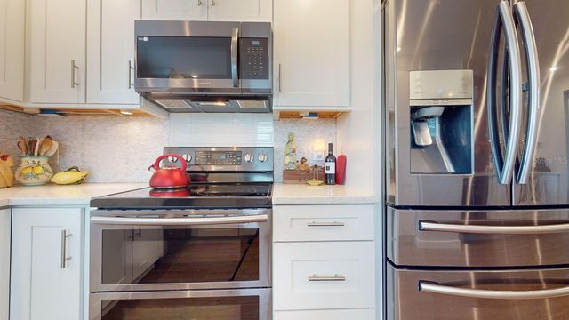 1120 N SHORE DRIVE NE 501, St Petersburg, FL 33701