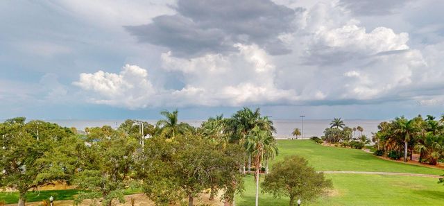 1120 N SHORE DRIVE NE 501, St Petersburg, FL 33701