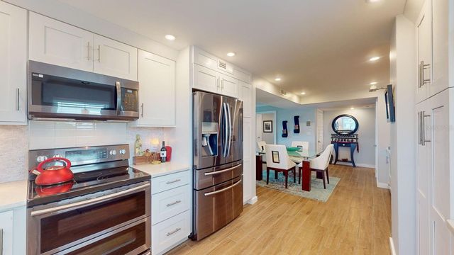 1120 N SHORE DRIVE NE 501, St Petersburg, FL 33701