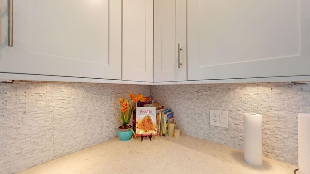 1120 N SHORE DRIVE NE 501, St Petersburg, FL 33701