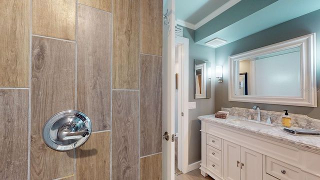 1120 N SHORE DRIVE NE 501, St Petersburg, FL 33701