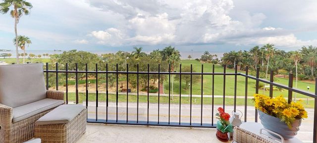 1120 N SHORE DRIVE NE 501, St Petersburg, FL 33701