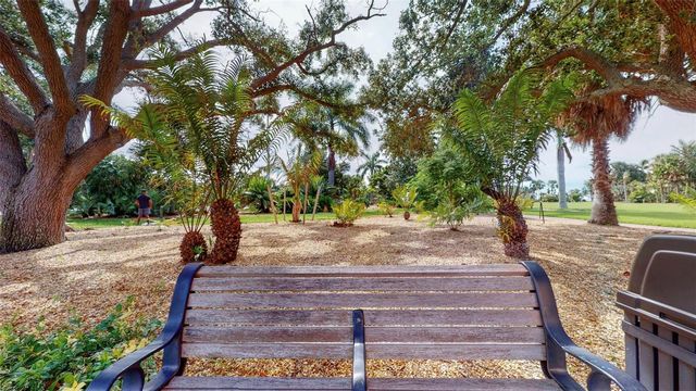 1120 N SHORE DRIVE NE 501, St Petersburg, FL 33701