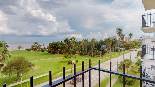 1120 N SHORE DRIVE NE 501, St Petersburg, FL 33701
