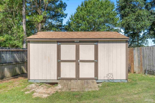 3907 Elevator Ct, Pace, FL 32571