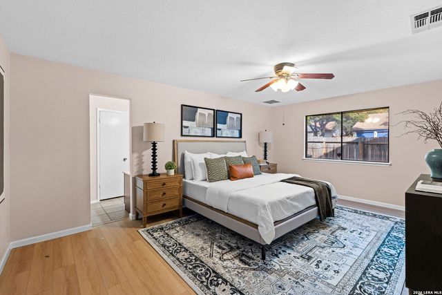 9203 Ridge Grove, San Antonio, TX 78250