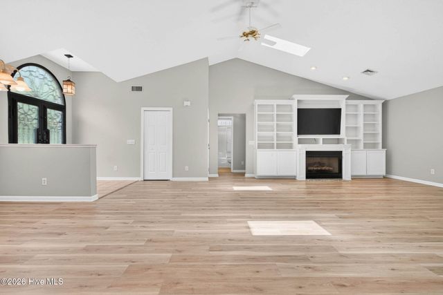 519 Boundaryline Drive NW, Calabash, NC 28467