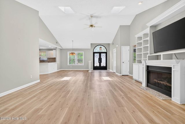 519 Boundaryline Drive NW, Calabash, NC 28467
