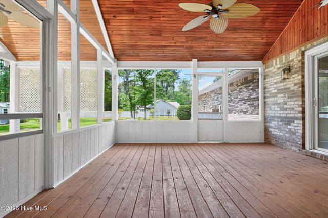 519 Boundaryline Drive NW, Calabash, NC 28467