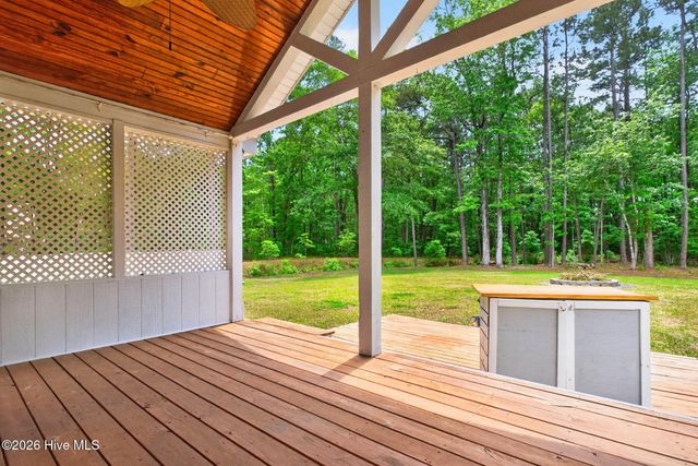 519 Boundaryline Drive NW, Calabash, NC 28467