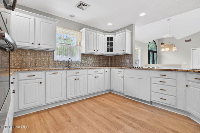 519 Boundaryline Drive NW, Calabash, NC 28467