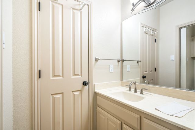 1341 Nettleton Drive, Desoto, TX 75115
