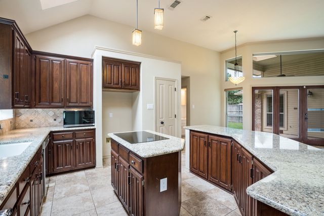 1341 Nettleton Drive, Desoto, TX 75115