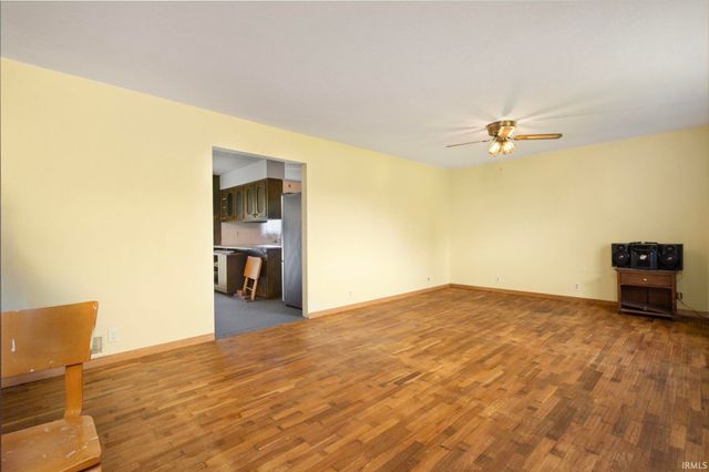 10675 Cleveland Road, Granger, IN 46530