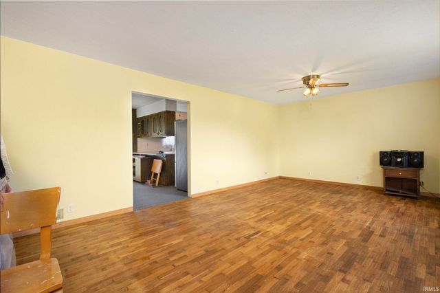 10675 Cleveland Road, Granger, IN 46530