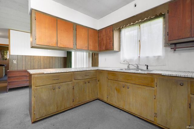 10675 Cleveland Road, Granger, IN 46530
