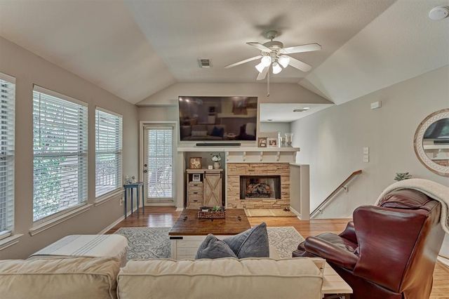 87 Woodlily Place, The Woodlands, TX 77382
