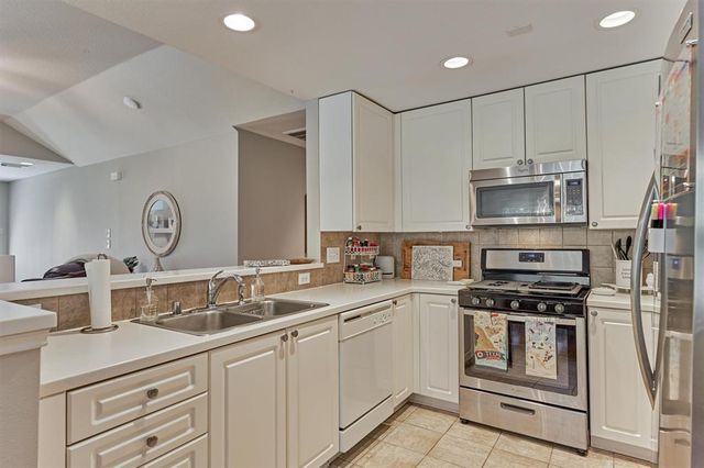 87 Woodlily Place, The Woodlands, TX 77382