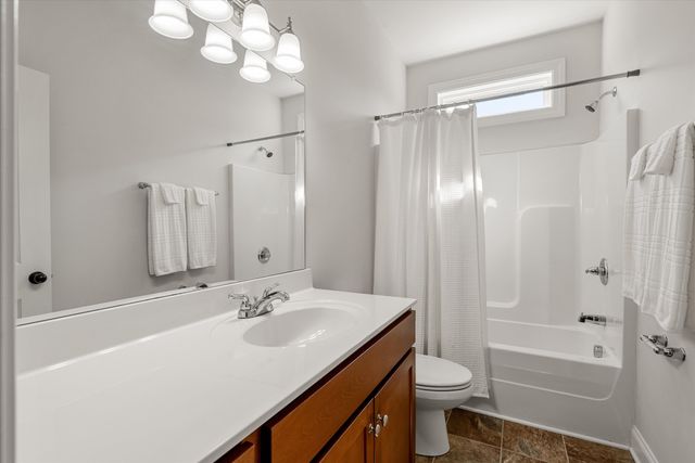 805 Tanager Pl, Lebanon, TN 37087