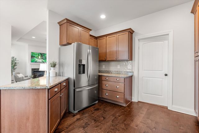 805 Tanager Pl, Lebanon, TN 37087